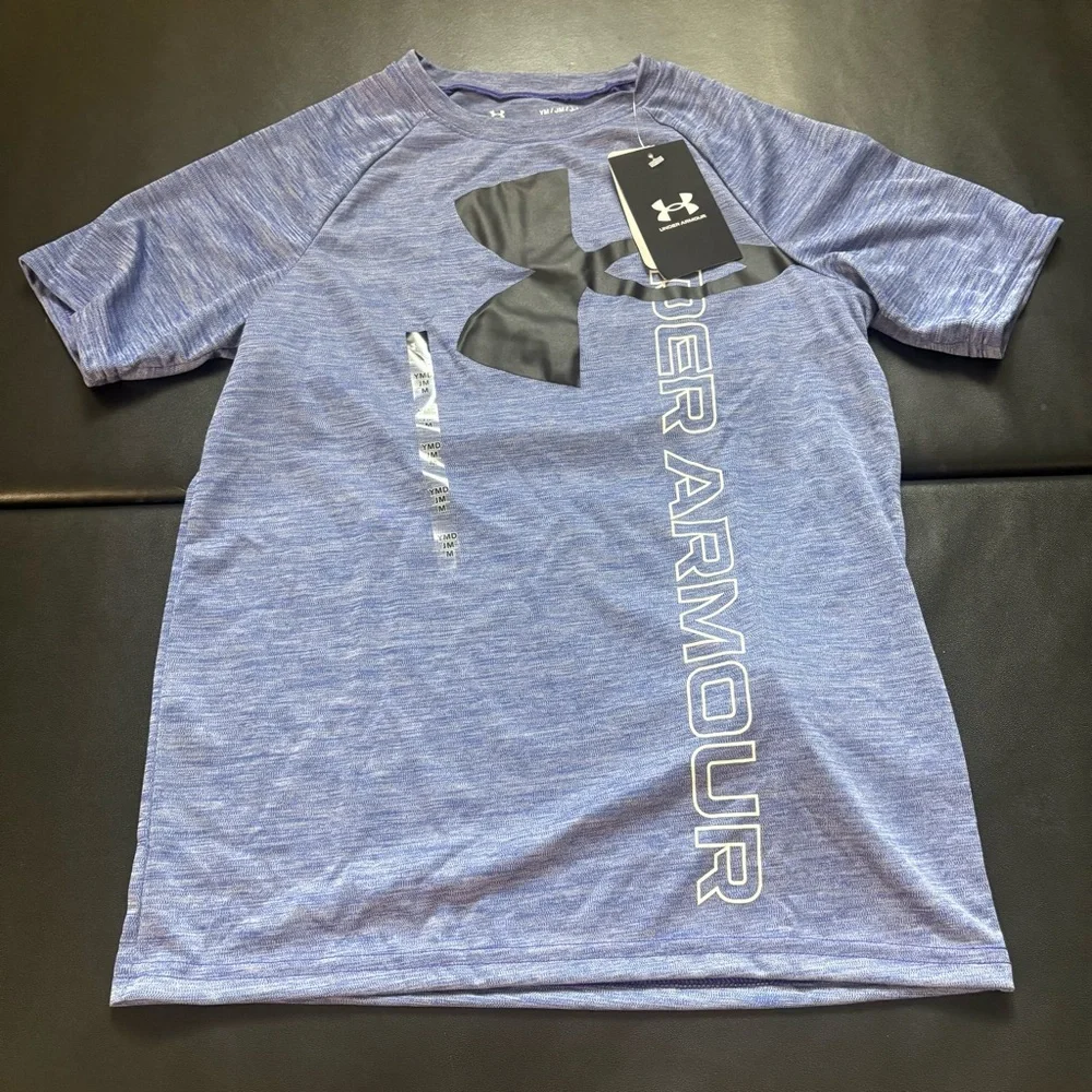 NWT Under Armour Athletic Set Boys Youth Size Medium